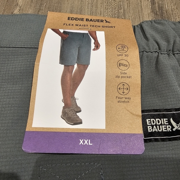 Eddie Bauer Men's Green Flat Front Shorts - Picture 7 of 10